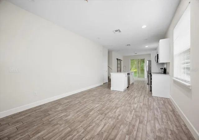 Photo 4 of Townhouse for sale at 4444 Summer Flowers Pl, Kissimmee, FL 34746 | MLS# S5157763 | Listing updated on 2026-09-18