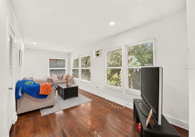 Photo 3 of Single family home for sale at 605 SW 9th Street, Gainesville, FL 32601 | MLS# GC543578 | Listing updated on 2026-09-25