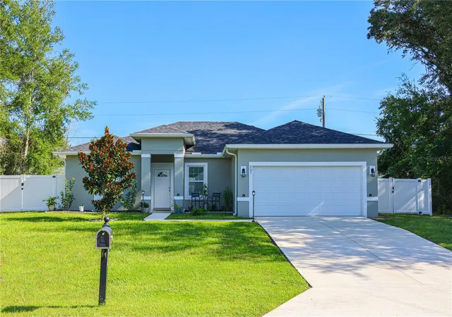 Photo 1 of Single family home for sale at 237 Marion Oaks Trl, Ocala, FL 34473 | MLS# S5157766 | Listing updated on 2026-09-19