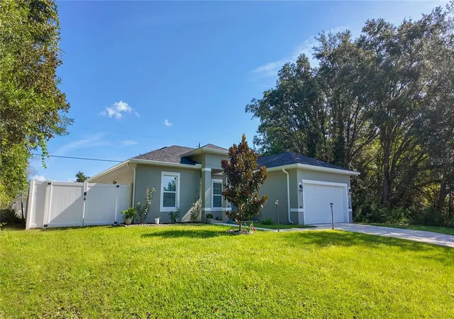 Photo 2 of Single family home for sale at 237 Marion Oaks Trl, Ocala, FL 34473 | MLS# S5157766 | Listing updated on 2026-09-19