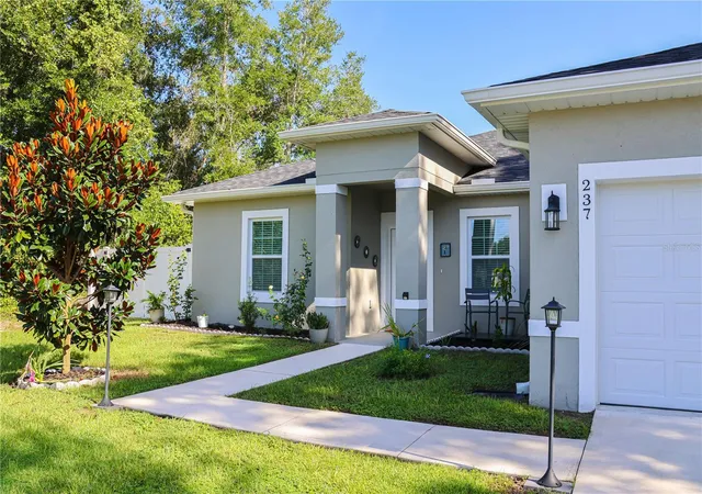 Photo 3 of Single family home for sale at 237 Marion Oaks Trl, Ocala, FL 34473 | MLS# S5157766 | Listing updated on 2026-09-19