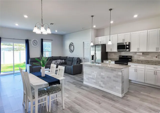 Photo 3 of Single family home for sale at 237 Marion Oaks Trl, Ocala, FL 34473 | MLS# S5157766 | Listing updated on 2026-09-19