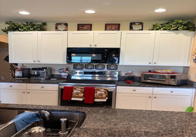 Photo 3 of Single family home for sale at 3826 Bishop Landing Way, Orlando, FL 32824 | MLS# S5157769 | Listing updated on 2026-09-20