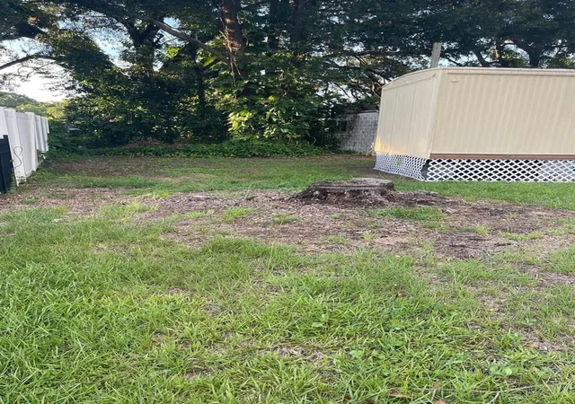 Photo 1 of Manufactured home for sale at 2540 Broadway St, Lakeland, FL 33801 | MLS# S5157771 | Listing updated on 2026-09-24