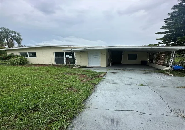 Photo 2 of Single family home for sale at 5323 Carlton Rd, New Port Richey, FL 34652 | MLS# A4706409 | Listing updated on 2026-10-15