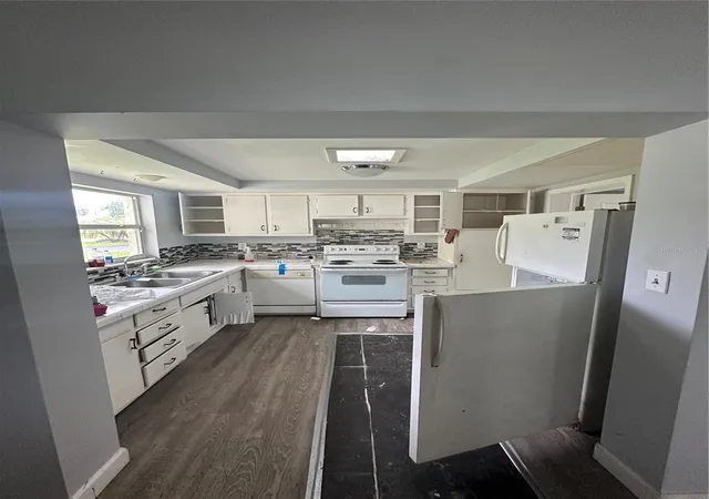 Photo 3 of Single family home for sale at 5323 Carlton Rd, New Port Richey, FL 34652 | MLS# A4706409 | Listing updated on 2026-10-15