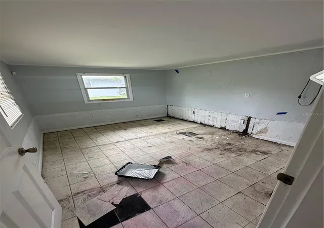 Photo 4 of Single family home for sale at 5323 Carlton Rd, New Port Richey, FL 34652 | MLS# A4706409 | Listing updated on 2026-10-15