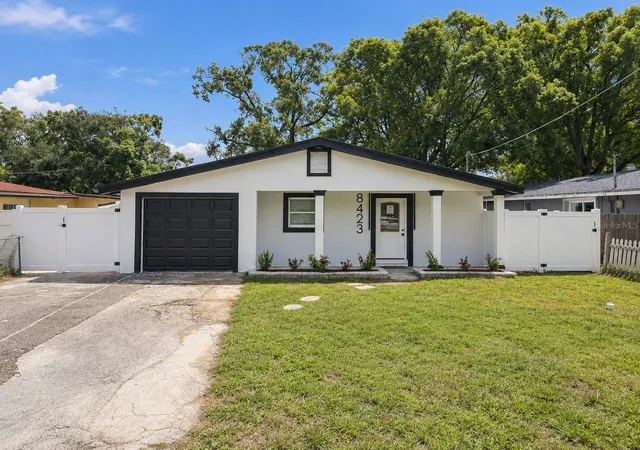 Photo 1 of Single family home for sale at 8423 N Packwood Ave, Tampa, FL 33604 | MLS# TB8549432 | Listing updated on 2026-10-01