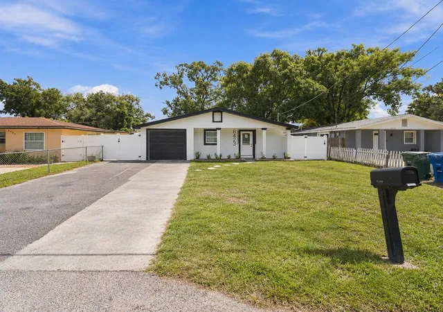 Photo 3 of Single family home for sale at 8423 N Packwood Ave, Tampa, FL 33604 | MLS# TB8549432 | Listing updated on 2026-10-01