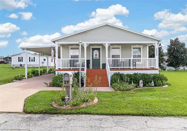 Photo 1 of Manufactured home for sale at 10054 Collingwood Ave, Dade City, FL 33525 | MLS# TB8549433 | Listing updated on 2026-09-19