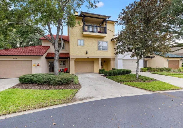Photo 1 of Condo for sale at 1212 Avenida De Las Casas #0, Lady Lake, FL 32159 | MLS# G5117907 | Listing updated on 2026-10-09