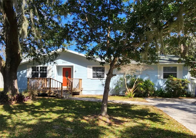 Photo 1 of Single family home for sale at 2617 Pine Tree Dr, Edgewater, FL 32141 | MLS# S5157773 | Listing updated on 2026-09-29