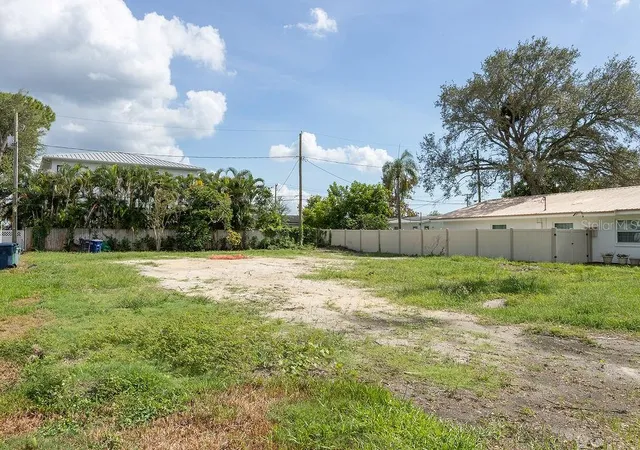 Photo 4 of Land for sale at 621 Hudson Ave, Tampa, FL 33606 | MLS# TB8549446 | Listing updated on 2026-10-04
