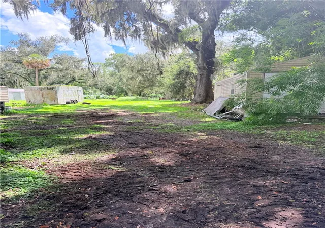 Photo 2 of Single family home for sale at 2705 Stearns Rd, Valrico, FL 33596 | MLS# TB8549448 | Listing updated on 2026-09-23