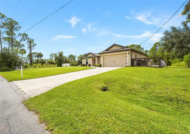 Photo 4 of Single family home for sale at 5335 Trumpet St, North Port, FL 34291 | MLS# A4706411 | Listing updated on 2026-09-19