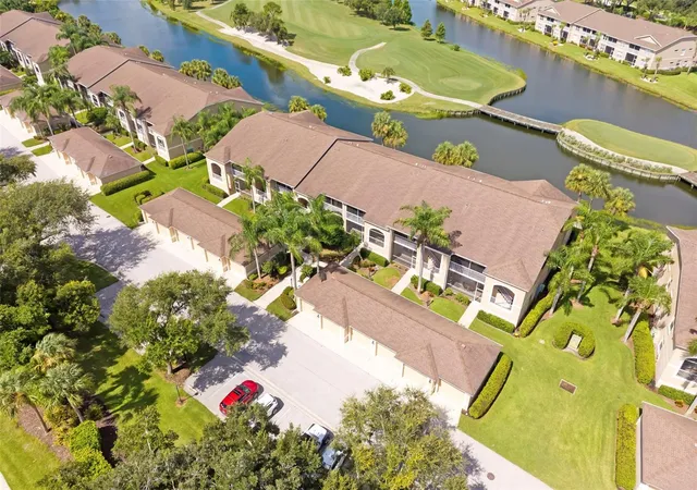 Photo 4 of Condo for sale at 5220 Hyland Hills Ave #1214, Sarasota, FL 34241 | MLS# A4706412 | Listing updated on 2026-10-01