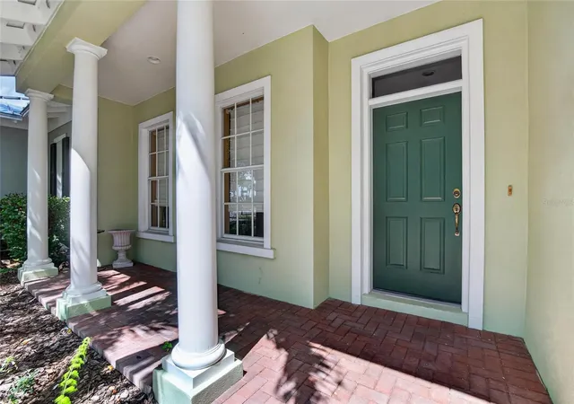 Photo 4 of Townhouse for sale at 5518 Luminar Pointe Ln, Apollo Beach, FL 33572 | MLS# TB8549456 | Listing updated on 2026-09-20