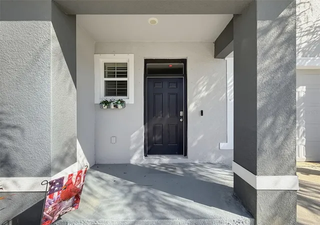 Photo 3 of Townhouse for sale at 16189 Glowing Grv Ave, Odessa, FL 33556 | MLS# O6442612 | Listing updated on 2026-09-19
