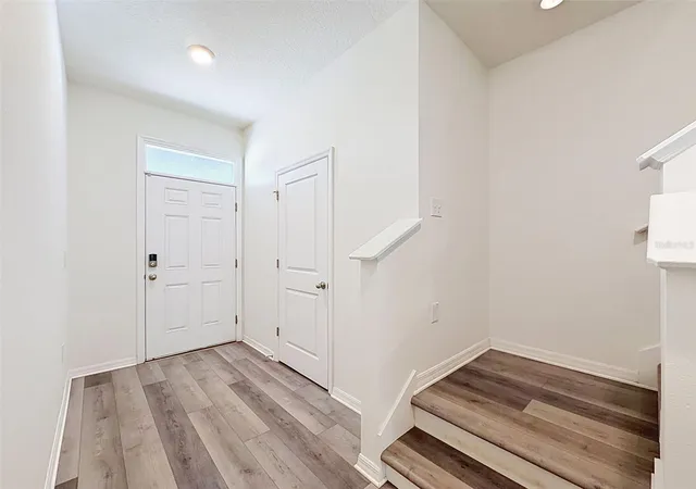 Photo 4 of Townhouse for sale at 16189 Glowing Grv Ave, Odessa, FL 33556 | MLS# O6442612 | Listing updated on 2026-09-19