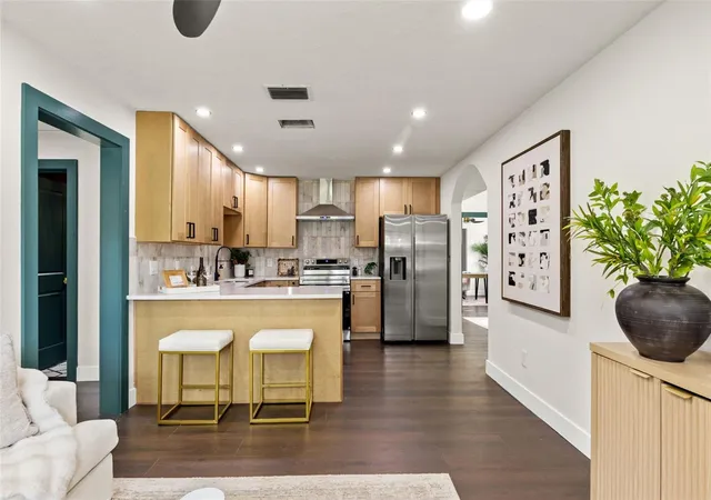 Photo 2 of Single family home for sale at 6810 13th Street N, Saint Petersburg, FL 33702 | MLS# TB8549462 | Listing updated on 2026-09-19