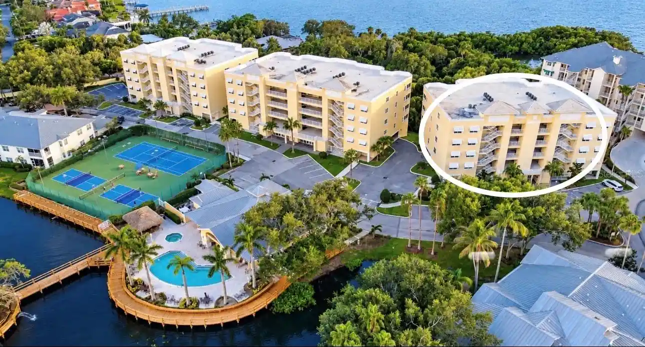 Listing Photo 1 - Condo for sale in 250 Hidden Bay Dr located at 250 Hidden Bay Dr, OSPREY, FL 34229 - Unit #302