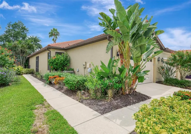 Photo 4 of House for sale at 1359 Maseno Dr, Venice, FL 34292 | MLS# N6145805 | Listing updated on 2026-09-18