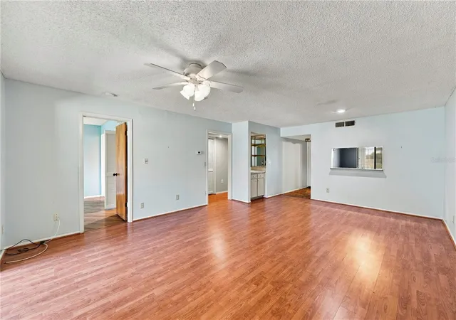 Photo 3 of Condo for sale at 2502 Royal Pines Cir #5B, Clearwater, FL 33763 | MLS# TB8549463 | Listing updated on 2026-10-02