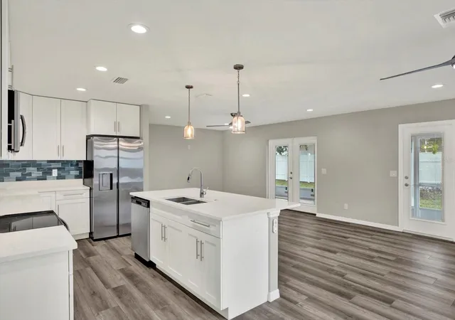Photo 4 of Single family home for sale at 7505 W Henry Ave, Tampa, FL 33615 | MLS# TB8549465 | Listing updated on 2026-09-18