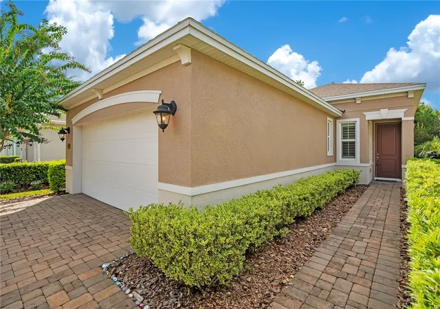 Photo 3 of Single family home for sale at 161 Old Moss Cir, Deland, FL 32724 | MLS# O6442623 | Listing updated on 2026-10-06