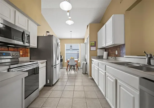 Photo 3 of Single family home for sale at 2101 Shelbourne Ct, Wesley Chapel, FL 33543 | MLS# TB8549479 | Listing updated on 2026-09-21