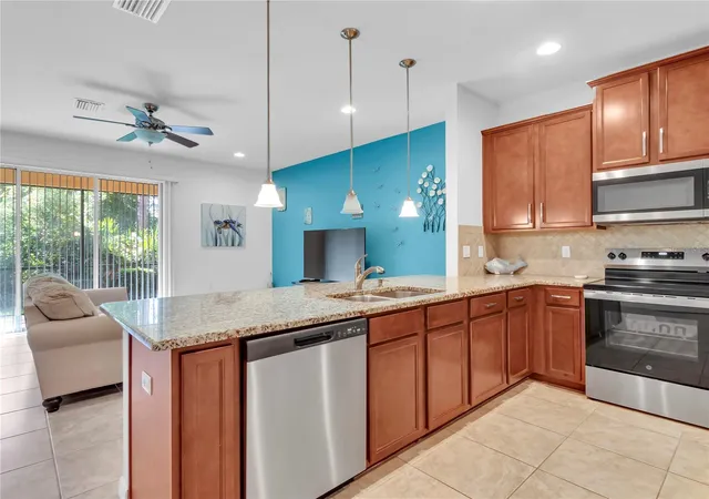 Photo 4 of Townhouse for sale at 8343 Pine River Rd, Tampa, FL 33637 | MLS# TB8549487 | Listing updated on 2026-10-08