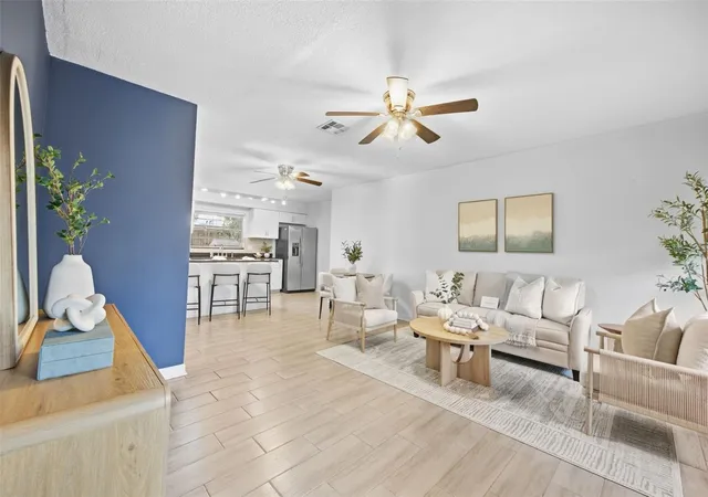 Photo 2 of Single family home for sale at 3916 W N A St, Tampa, FL 33609 | MLS# TB8549494 | Listing updated on 2026-10-20