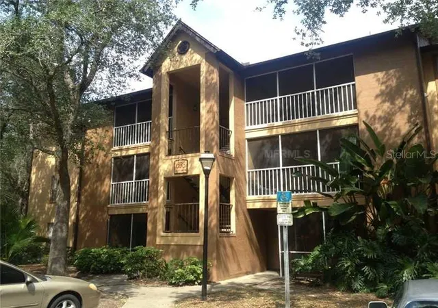 Photo 1 of Condo for sale at 633 Buoy Ln #304, Altamonte Springs, FL 32714 | MLS# O6442656 | Listing updated on 2026-09-18