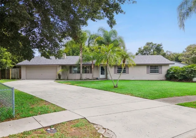 Photo 1 of Single family home for sale at 2605 Ridgetop Way, Valrico, FL 33594 | MLS# O6442657 | Listing updated on 2026-10-07