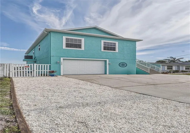 Photo 2 of Single family home for sale at 7330 New York Ave, Hudson, FL 34667 | MLS# TB8549503 | Listing updated on 2026-10-03