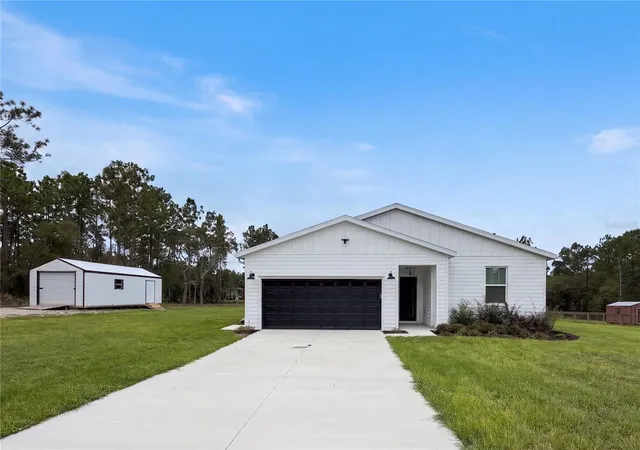 Single family home for sale at 12220 SW 76th Lane, DUNNELLON, FL 34432 | MLS# O6442663