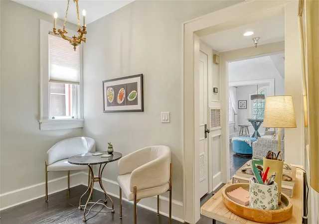 Photo 3 of Condo for sale at 1221 N Palm Ave #305, Sarasota, FL 34236 | MLS# A4706440 | Listing updated on 2026-09-29