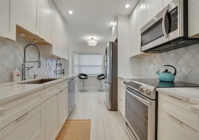 Photo 1 of Condo for sale at 5775 Park St N #402, Saint Petersburg, FL 33709 | MLS# TB8549508 | Listing updated on 2026-09-19