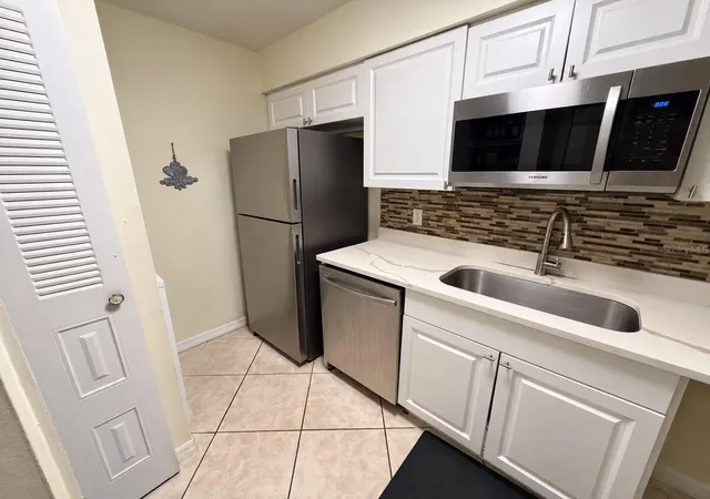 Photo 2 of Single family home for sale at 2305 Trinidad Ct, Kissimmee, FL 34741 | MLS# S5157798 | Listing updated on 2026-10-20
