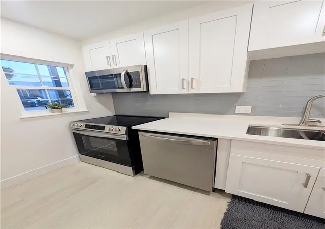 Photo 3 of Condo for sale at 4507 S Oak Dr #P31, Tampa, FL 33611 | MLS# TB8549513 | Listing updated on 2026-10-03