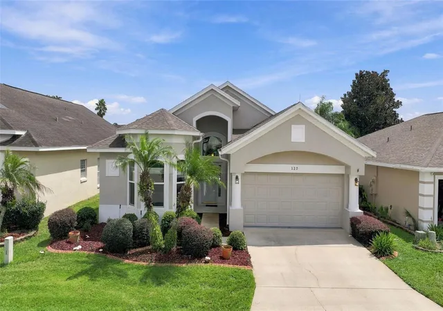 Photo 1 of Single family home for sale at 122 Oak Hammock Dr, Davenport, FL 33837 | MLS# S5157799 | Listing updated on 2026-09-27
