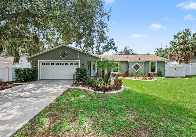 Photo 1 of Sale Pending at 1308 Oakcrest Dr, Brandon, FL 33510 | MLS# TB8549521 | Listing updated on 2026-10-22