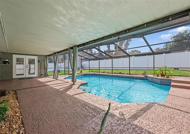 Photo 2 of Sale Pending at 1308 Oakcrest Dr, Brandon, FL 33510 | MLS# TB8549521 | Listing updated on 2026-10-22