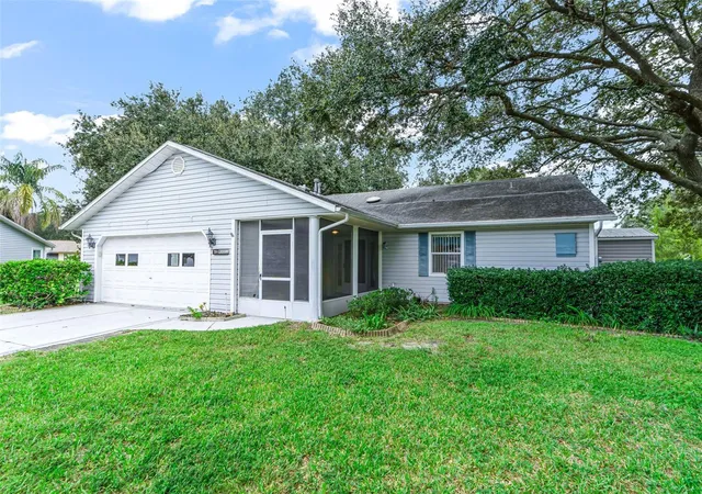 Photo 3 of Single family home for sale at 2311 Bonnie View Ct, Leesburg, FL 34788 | MLS# G5117922 | Listing updated on 2026-10-12