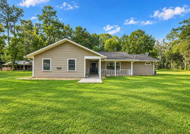 Photo 1 of Single family home for sale at 2020 Se 73rd Street, Ocala, FL 34480 | MLS# OM732427 | Listing updated on 2026-09-22