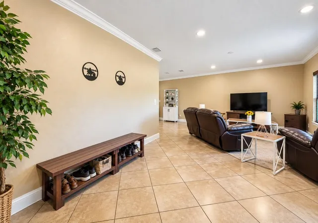 Photo 3 of Single family home for sale at 2020 Se 73rd Street, Ocala, FL 34480 | MLS# OM732427 | Listing updated on 2026-09-22