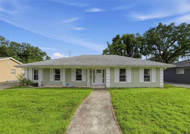 Single family home for sale at 2502 Vine St, ORLANDO, FL 32806 | MLS# O6442698