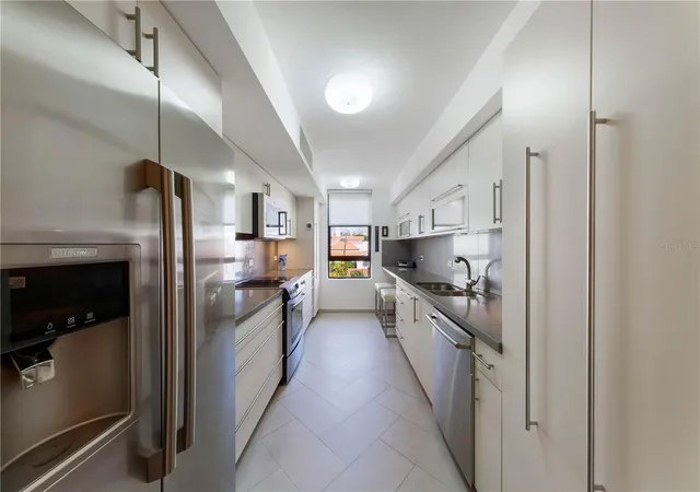 Photo 4 of Townhouse for sale at 552 Waymouth St #C, San Juan, PR 00907 | MLS# PR9124253 | Listing updated on 2026-10-07
