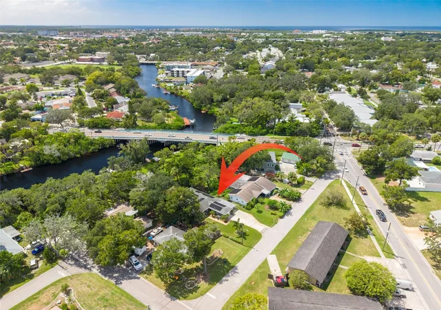 Photo 2 of Single family home for sale at 6030 Oak Ridge Ave, New Port Richey, FL 34653 | MLS# W7889598 | Listing updated on 2026-09-19