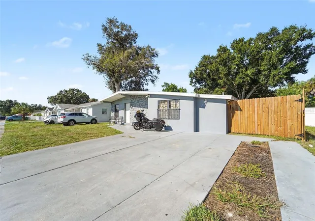 Photo 1 of Single family home for sale at 4834 Alvarado Dr, Tampa, FL 33634 | MLS# TB8549540 | Listing updated on 2026-09-21